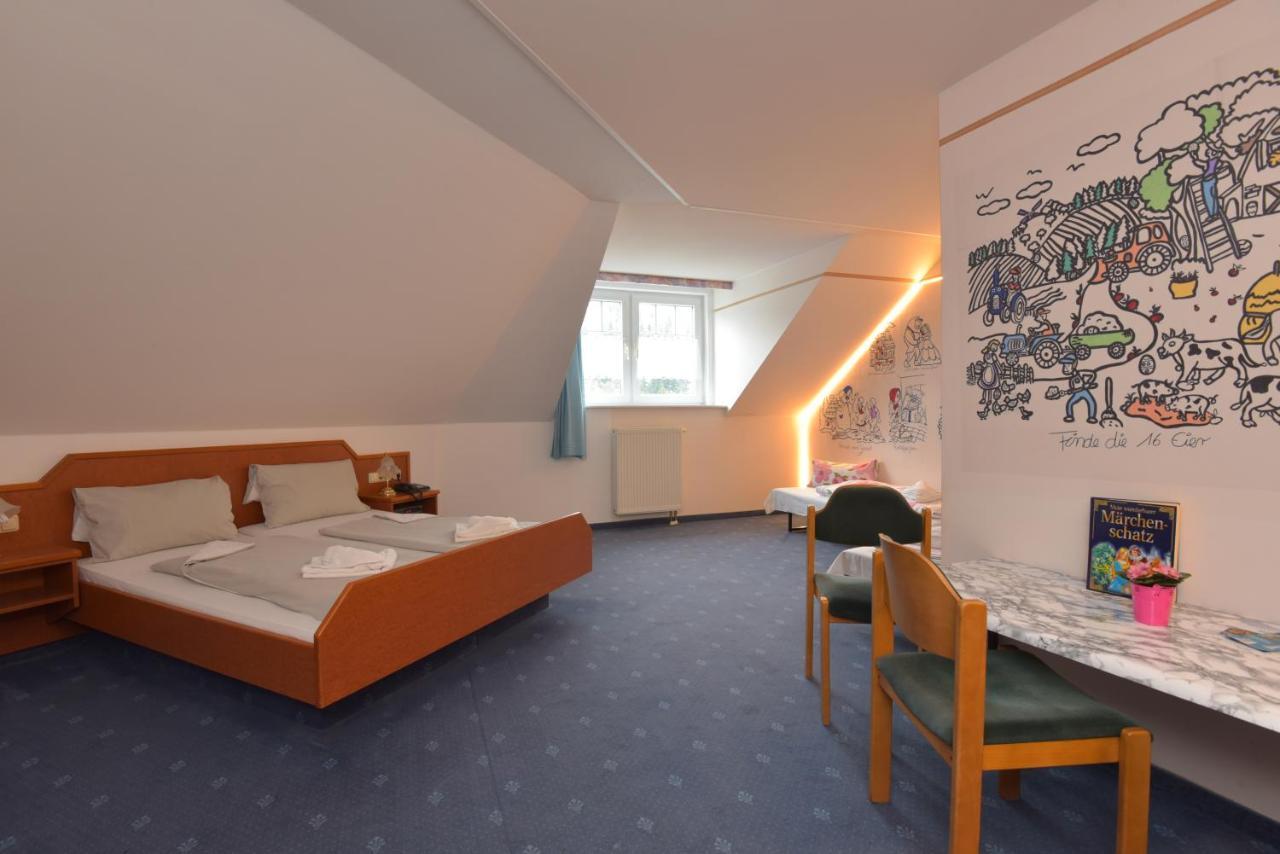 Waldhotel Feldbachtal Neuhaus am Rennweg Exteriör bild