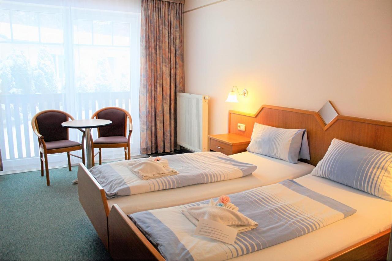 Waldhotel Feldbachtal Neuhaus am Rennweg Exteriör bild