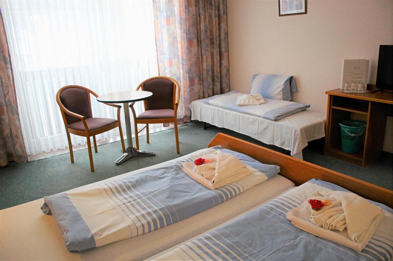 Waldhotel Feldbachtal Neuhaus am Rennweg Exteriör bild